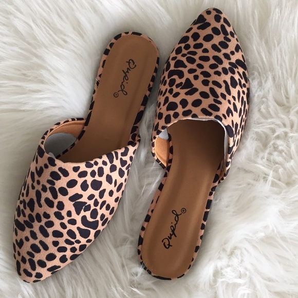 Cheetah Print Slip Ons Mules - Picture 2 of 3